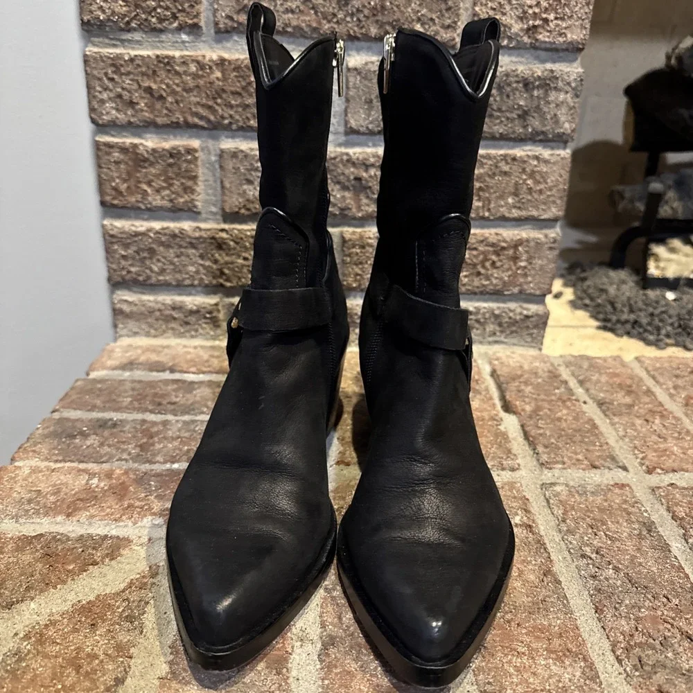 Dolce Vita Women Kenzen Western Harness Pointed‎ Toe Black Boots sz 7
